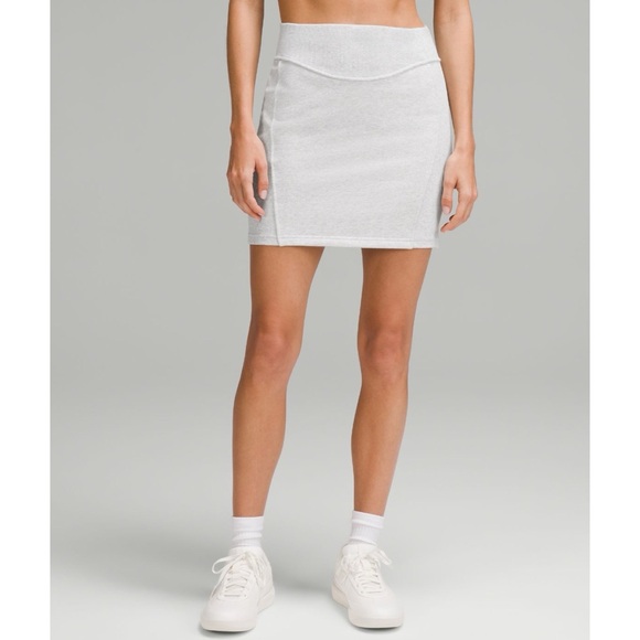 lululemon athletica Dresses & Skirts - NWT Lululemon Scuba High Rise Mini Skirt Heathered Core Ultra Light Grey XL